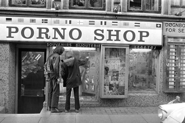 50 år efter pornoens frigivelse lukker en af Vesterbros sidste originale pornobutikker